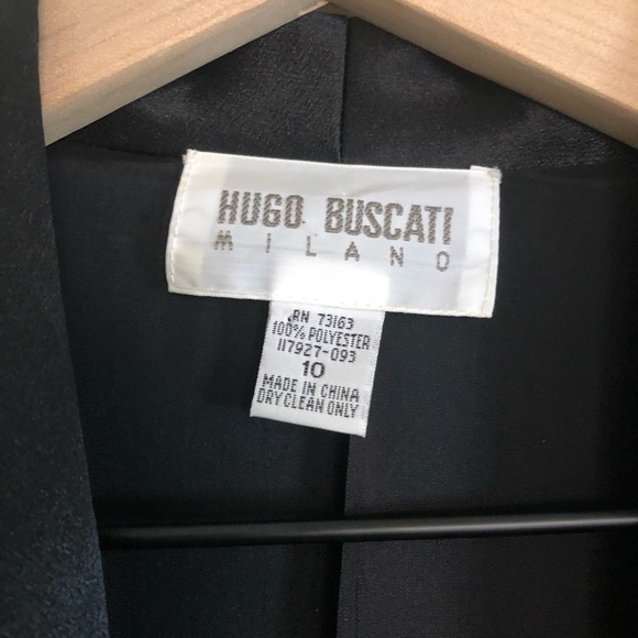 Vintage Oversize Black Tuxedo blazer - Picture 2 of 7